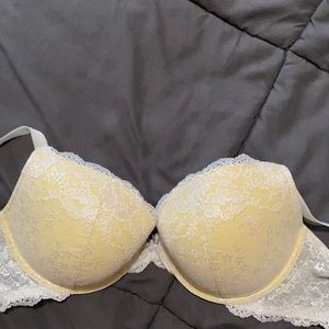 NWOT Victoria’s Secret Dream Angels push up 38D